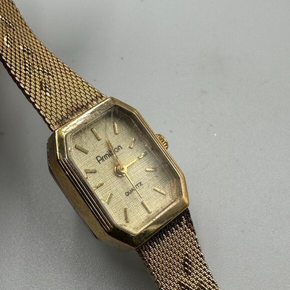 Vintage Armition Watch Women Gold Tone Textured Print Band New Battery 8 Inch - Picture 6 of 16